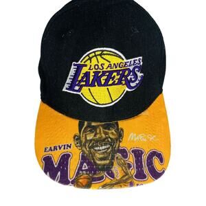 Los Angeles Lakers Mitchell Ness Hardwood Classic Snapback EARVIN MAGIC on Bill